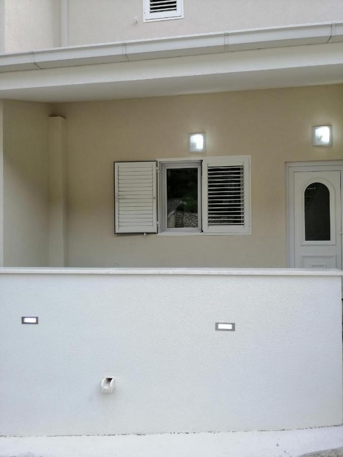 Apartment Lijana Sea View Tučepi Kültér fotó